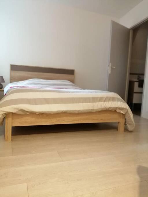 Апартаменты Duplex Situe Dans Le Centre De St Valery En Caux Сен-Валери-ан Ко Экстерьер фото